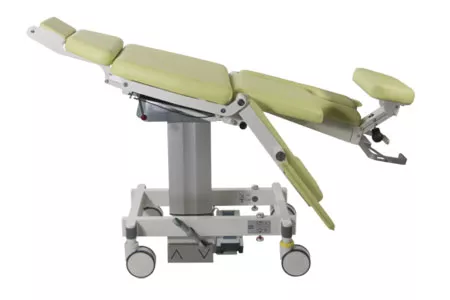 Shockpositie van mammografiestoel op witte achtergrond