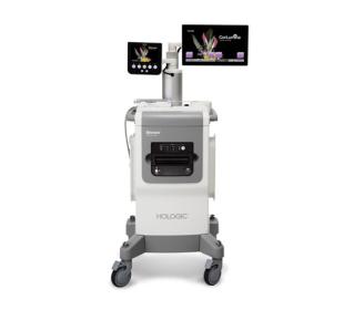 Hologic Brevera® borstbiopsiesysteem op witte achtergrond